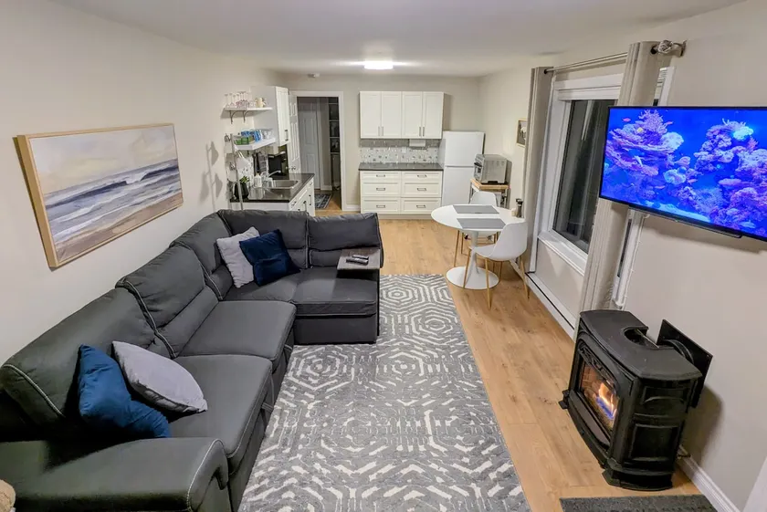Simply Suite Qualicum - Image 1