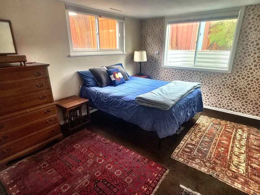Peaceful Suite with Separate Entrance in Longmont - Image 1