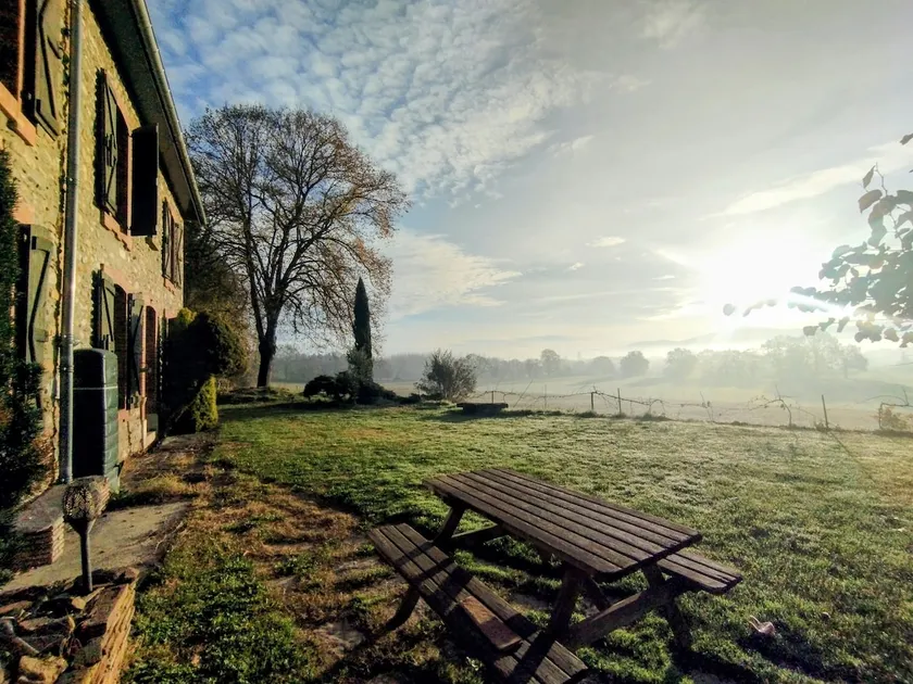 Art house at the foot of the Pyrenees • Jacuzzi - Image 1