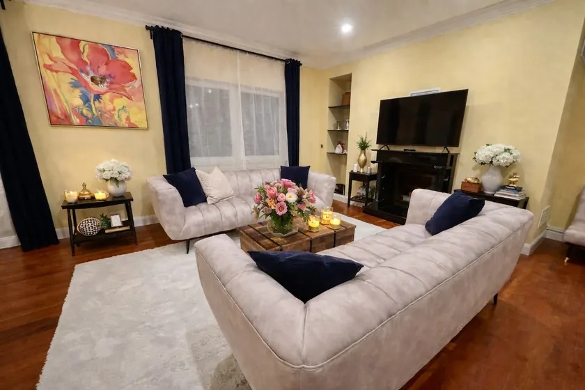 Luxury apartment on 180 sm for 8 people - Image 1