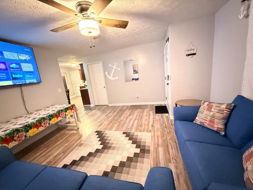 Beach-Themed KY Retreat - Image 1