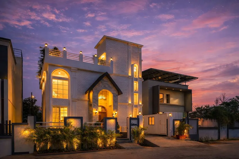 3BR |Garden Escape|StayVista| Sukoon Villa @Nashik - Image 1