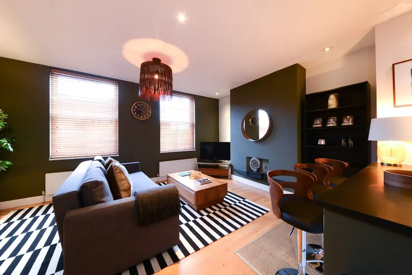 MR2 - Charming 1 Bed Apartment, Munster Village - by Short Stories London - Image 1