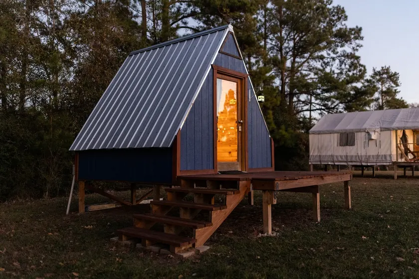 Romantic Camp Getaway near Lake Livingston - Image 1