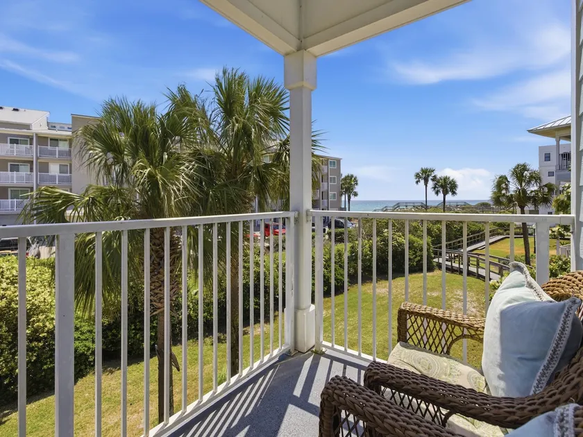 Beachside Villas - Image 1