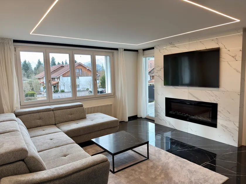Modern 3BR Apartment with Fireplace, Miele Kitchen and Balcony - Image 1