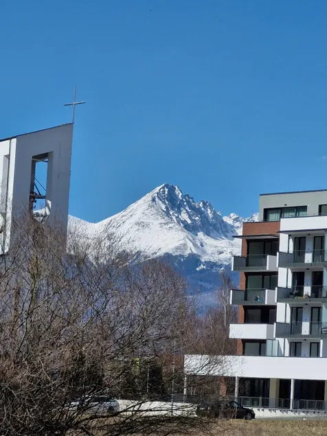 Apt Svit, High Tatras view - Image 1