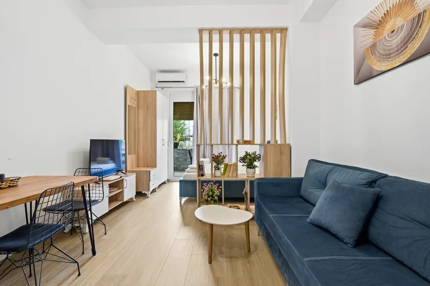 Enles Garden Beach Apartments - Golem - Image 1