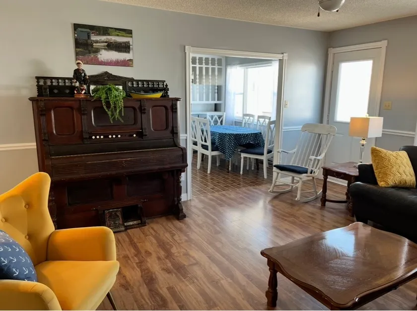 Placentia Breeze - Image 1
