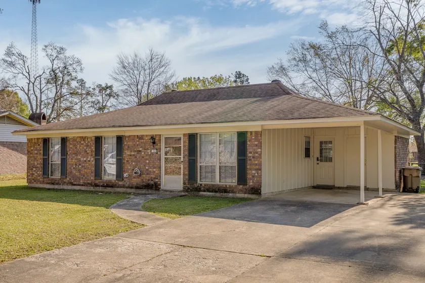 3BR Near ULM/META | Fenced Yard | Pets | King Bed - Image 1