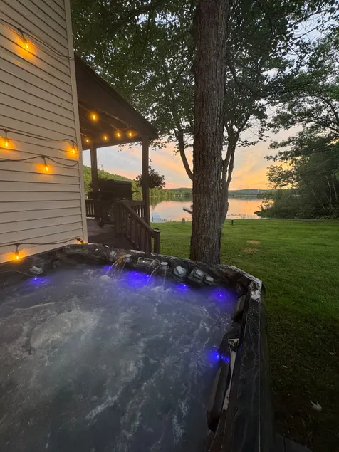 Lakefront Camp With Hot Tub - Image 1