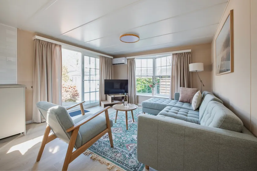 46, Renovated Nature Retreat! Efteling & Beekse Bergen - Image 1