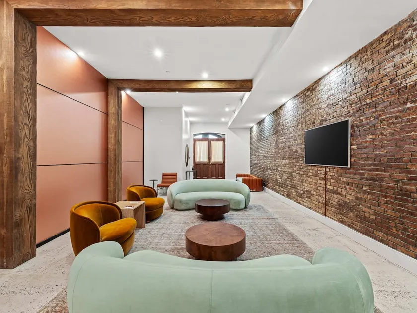 The Landmark by Rove Travel - Townhome with Roof Deck - Image 1