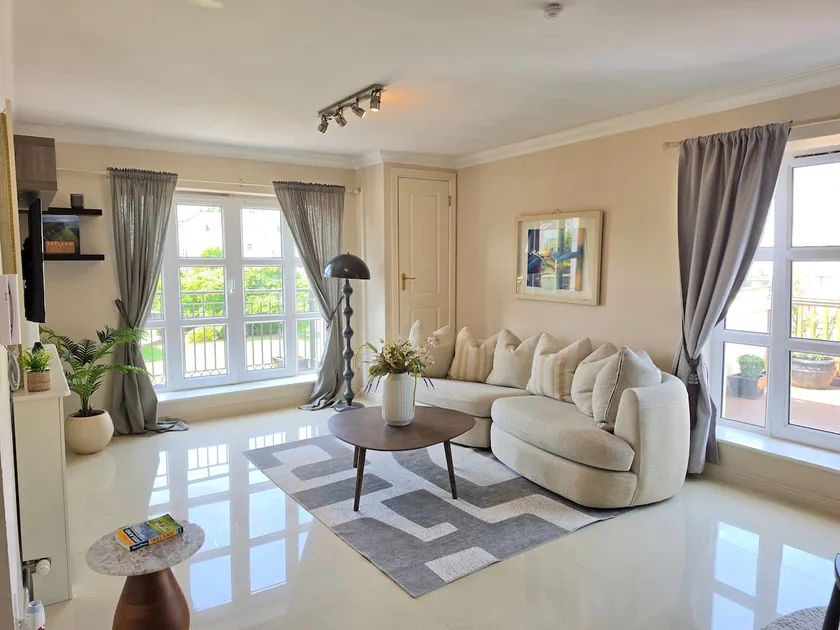 2 Bedr Portmarnock Dublin Suburb - Image 1