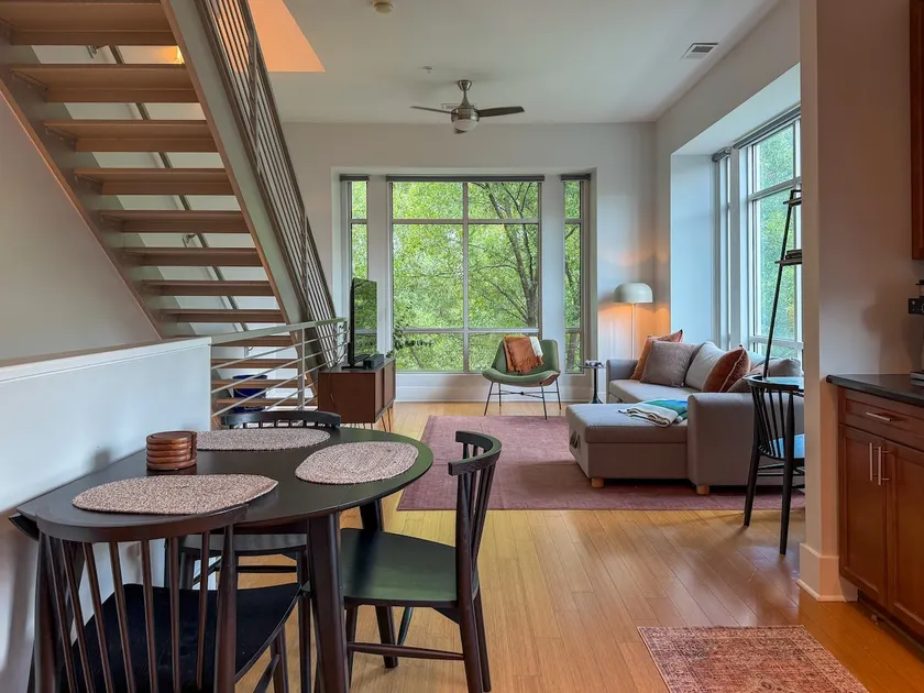 South End Loft - Rooftop * Dogs * Rail Trail * N64 - Image 1