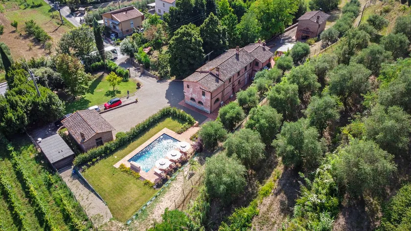 GuestHost - Tuscany Dream Villa & Barn with Swimming Pool - Image 1
