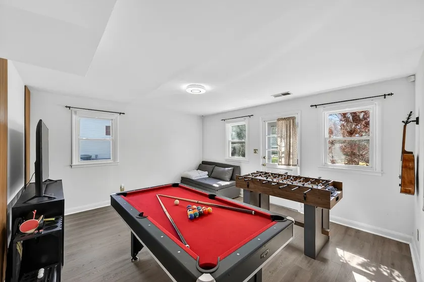 *Modern 3BR w/ EV Charger, Game RM, Massage Chair* - Image 1