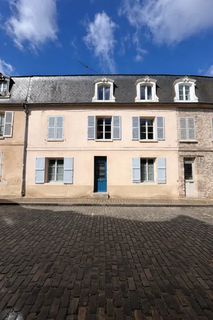House in Senlis 130 m from free parking - Image 1
