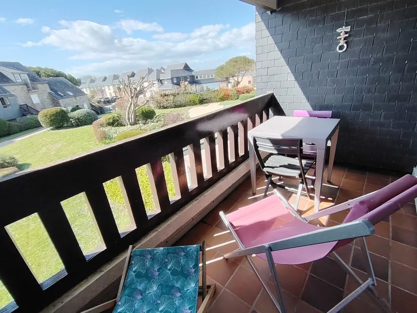 Apartment with terrace between the beach and the thalassotherapy center - Image 1