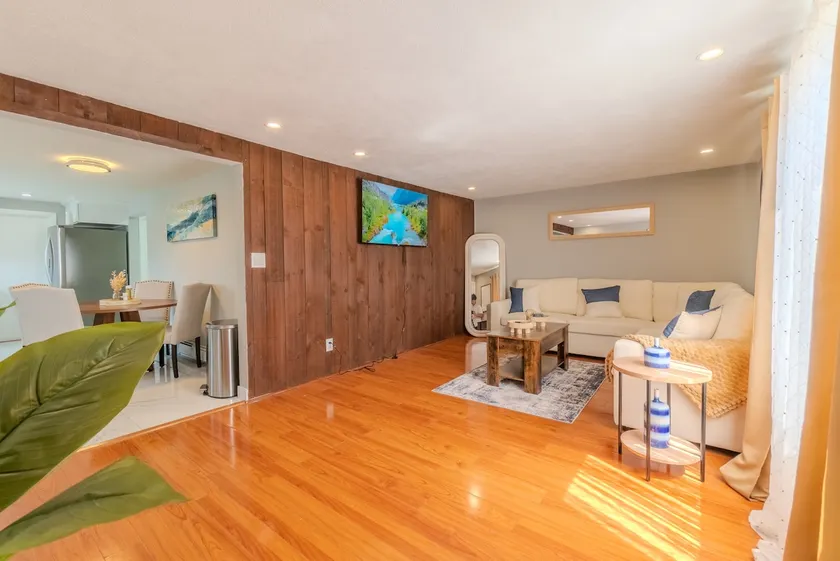 3 Bd/1bath/nearby Tufts/Free Parking - Image 1