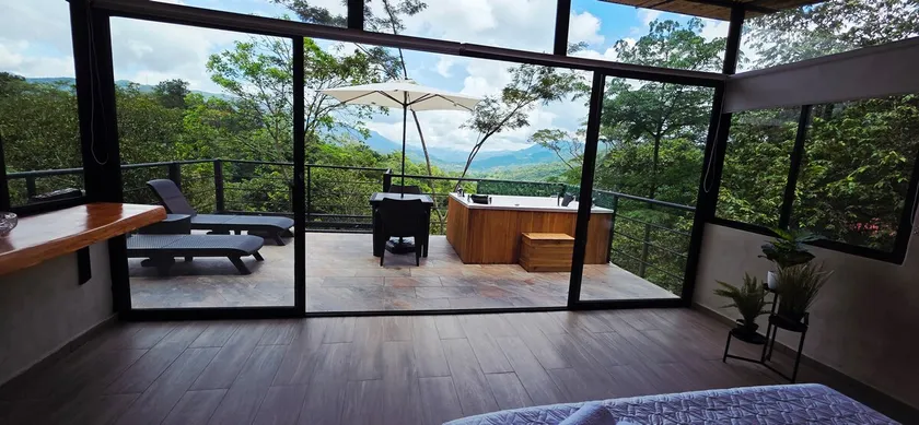Beautiful Country Cabin Surrounded by Greenery, Villeta. - Image 1