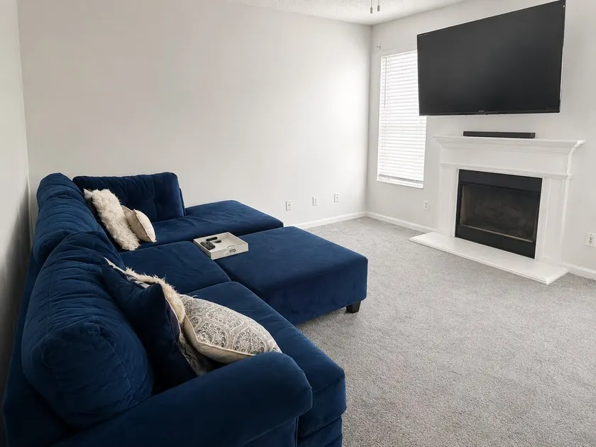 Spotless 3BR Near Mercedes-Benz & Downtown - Image 1