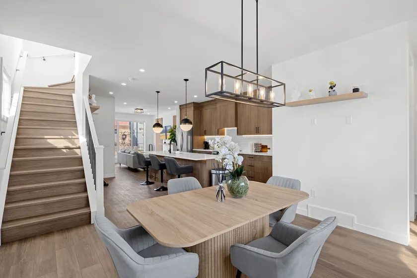 Stunning 3BR Luxury Home Downtown Views - Image 1