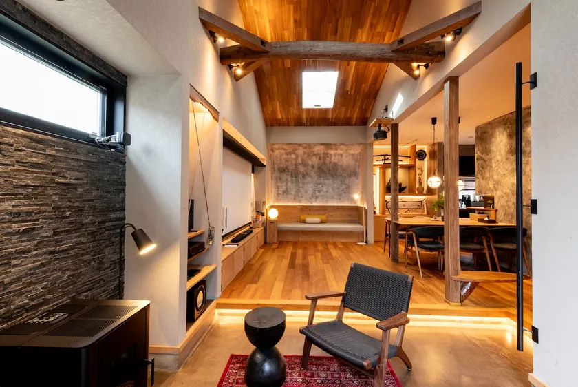 Newly built | Projector | Wood-burning stove | Maximum 10 people | Partner restaurant 3-minute walk | Gora Station 2-minute walk | Gin no Hako - Image 1