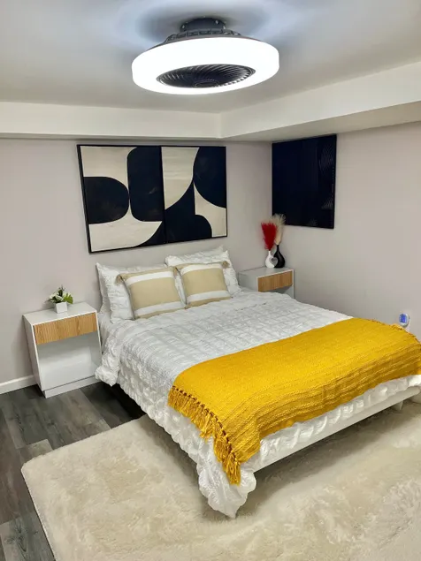 Cozy Apartment in West Babylon - Image 1