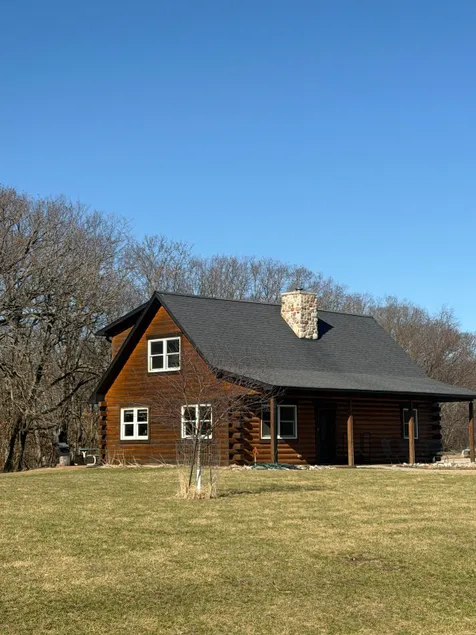 Cozy Log Cabin - Image 1