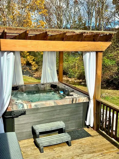 Tipsy Tadpole Reborn: Bear Foot Creek Cabin - Image 1