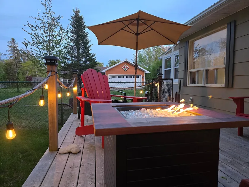 Comfy Family Cottage - Image 1