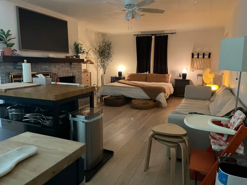 4bedroom 3King beds+1Twin/Deck, Movie Theater+ADU - Image 1