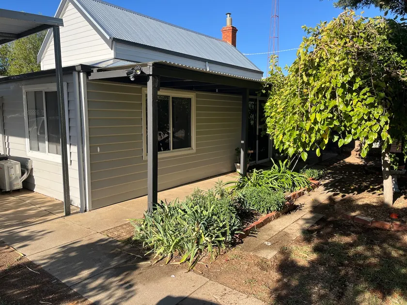 Mimis Cottage - Image 1