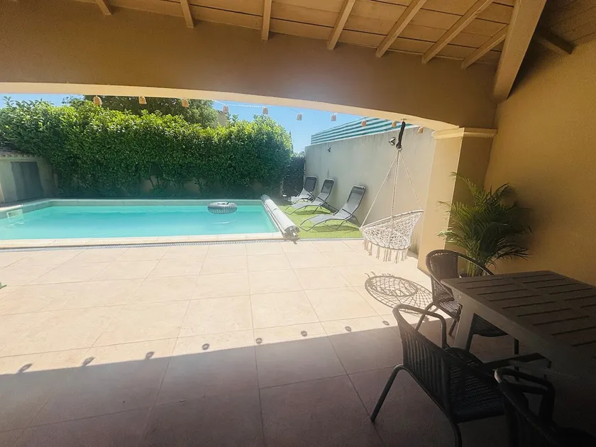 Villa for 10 people with pool near Avignon - Image 1