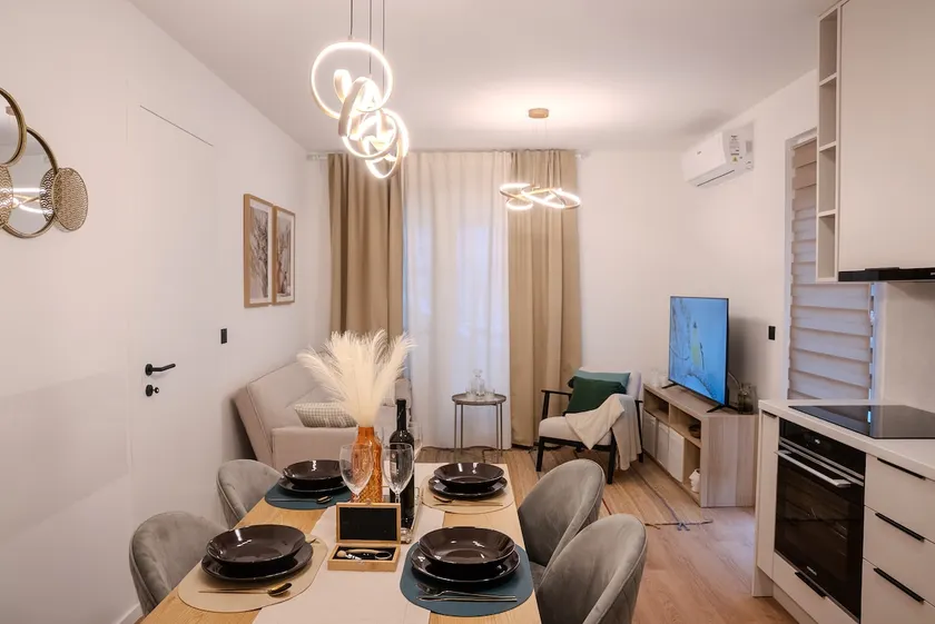 ELLY Arena Zagreb Apartment - Image 1