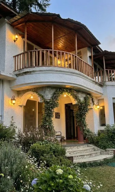 Ark Miraya | A Mountain Cottage and Artist's Abode - Image 1