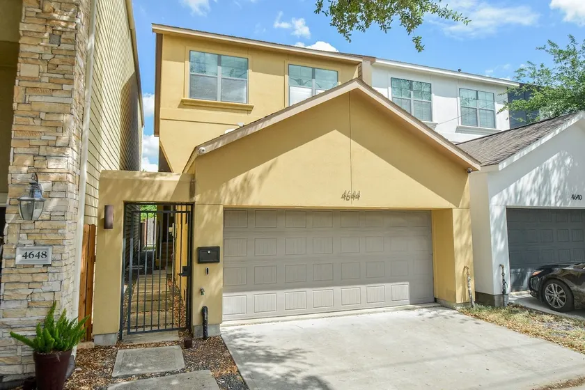 Modern Heights Retreat | 3BR Near Downtown - Image 1