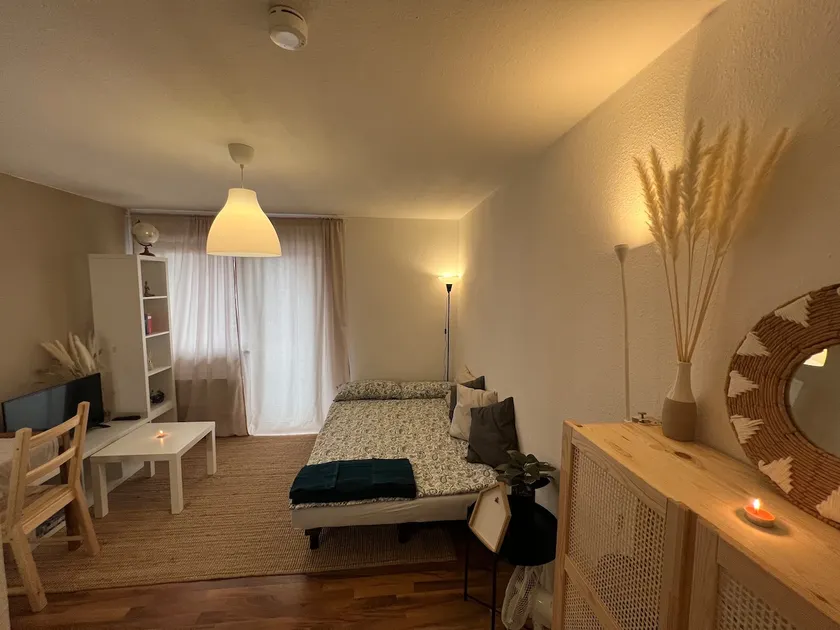 City Apartment 16 - Image 1
