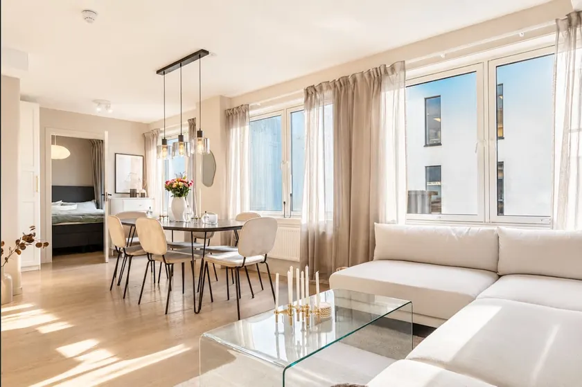 Bright and modern 2-room apartment, Central to Oslo S, Quiet - Image 1