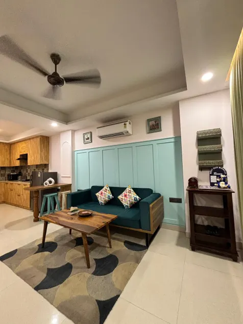 Sandstone Room - Image 1