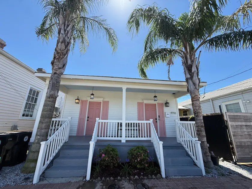 Upscale 4BD 4BA Uptown Home Near Magazine Street - Image 1