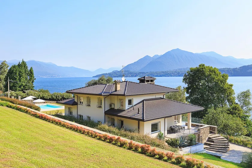 Villa 92 Luxury Home Stresa / Swimming Pool / Beach - Image 1