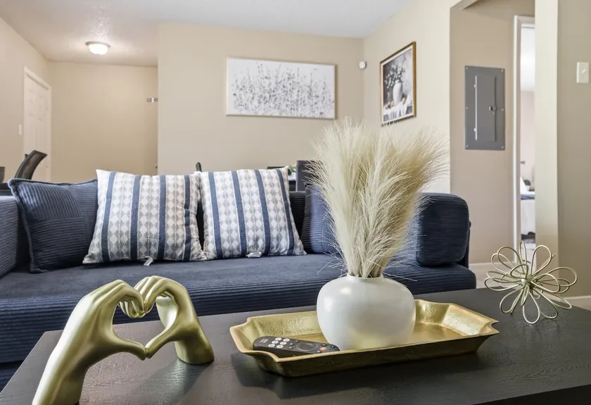 Stylish Stay | LSU + Downtown | Parking| WiFi - Image 1