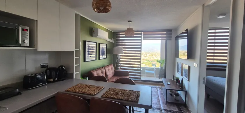 Nice, new apartment with a beautiful view of the city - Image 1