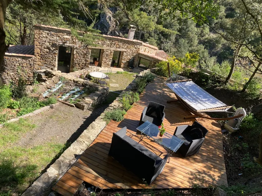 Quiet studio in the forest - Image 1