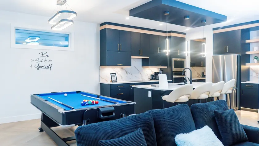 Serene 3 Bedroom Home near YEG with Pool table - Image 1