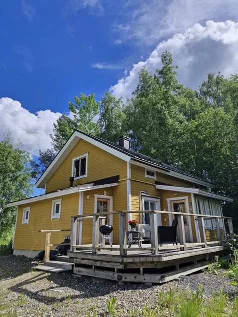 Romantic riverside cottage - Image 1