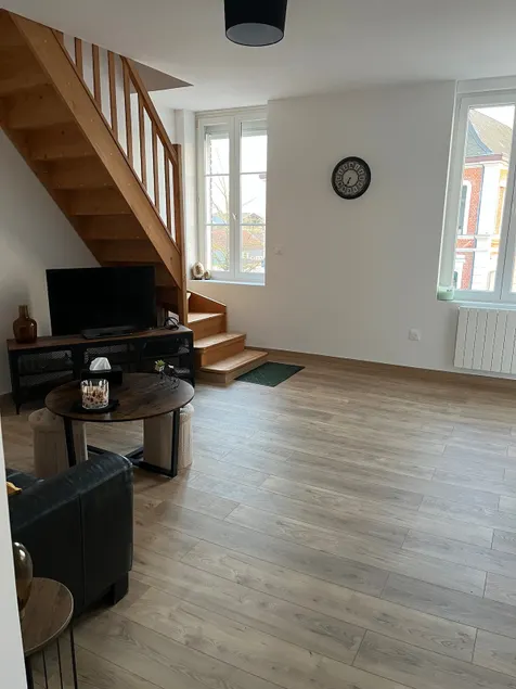 Bright 85 m² duplex, 10 min from Valenciennes - Image 1