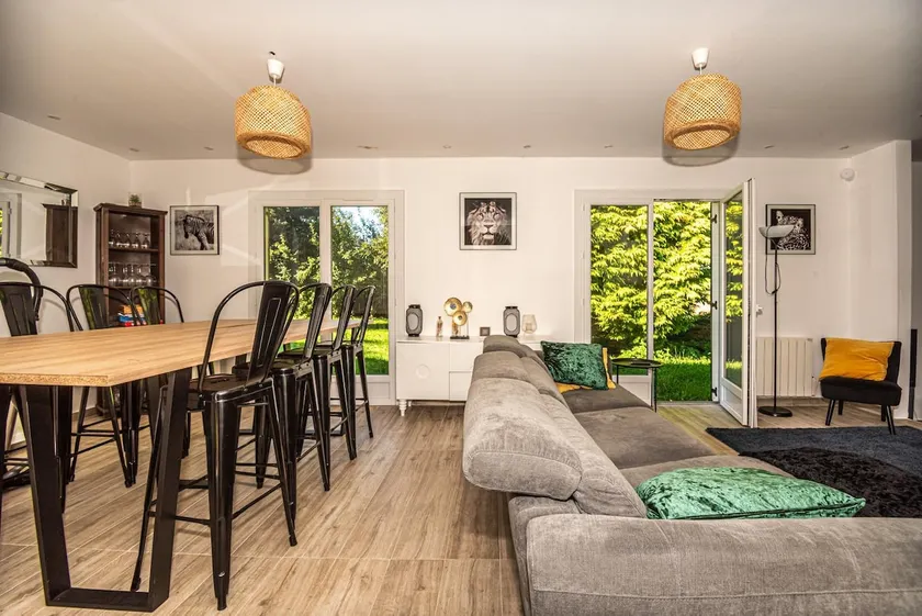 Country House - Image 1